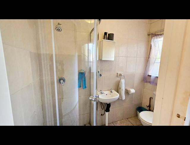 2 BEDROOM DUPLEX FOR SALE IN CROYDON